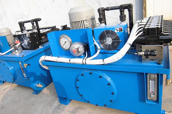 液压站3.jpg 液压站3.jpg